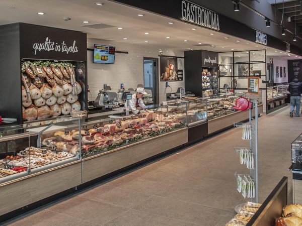 Posluzne vitrine Barron