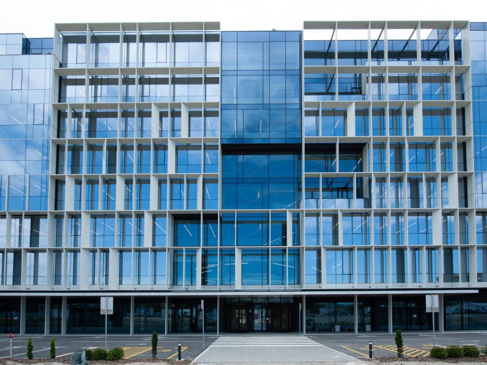 Business campus klimatizacija