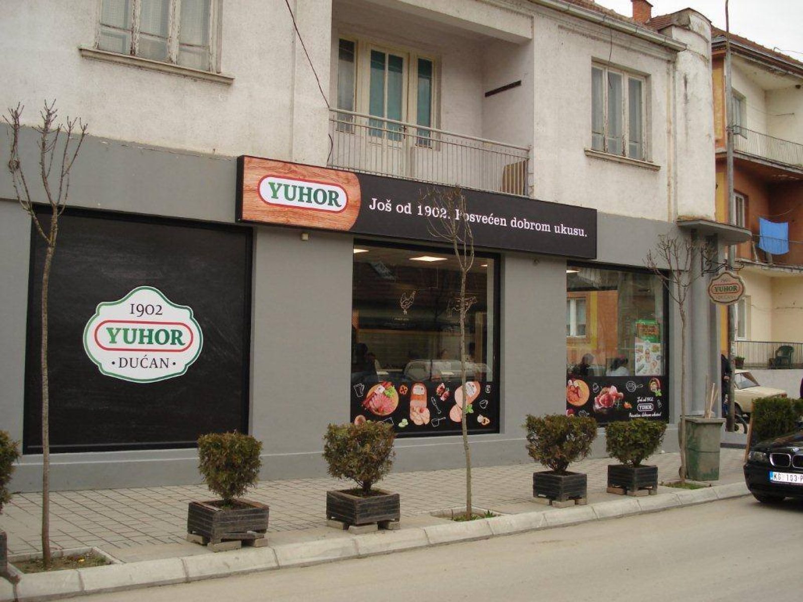 Otvorene nove Yuhor prodavnice